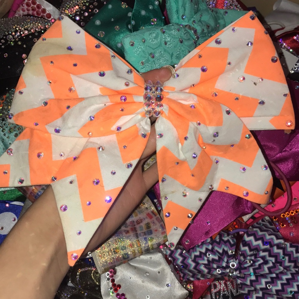 orange chevron vegas bows🍊